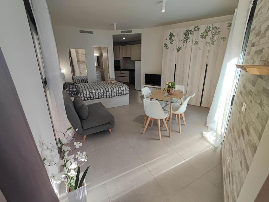Nuevo Estudio Con Parking Gratis Malaga Exterior photo